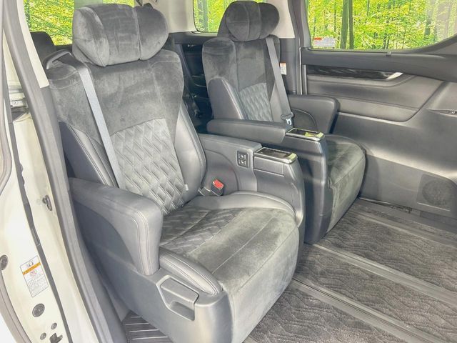 TOYOTA ALPHARD 2017 Image 31