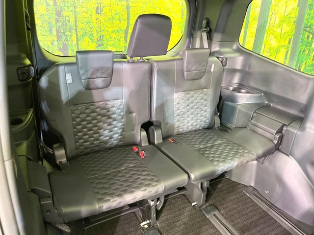 TOYOTA VOXY 2023 Image 31