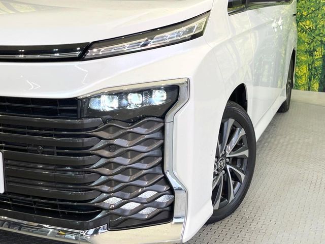 TOYOTA VOXY 2023 Image 31