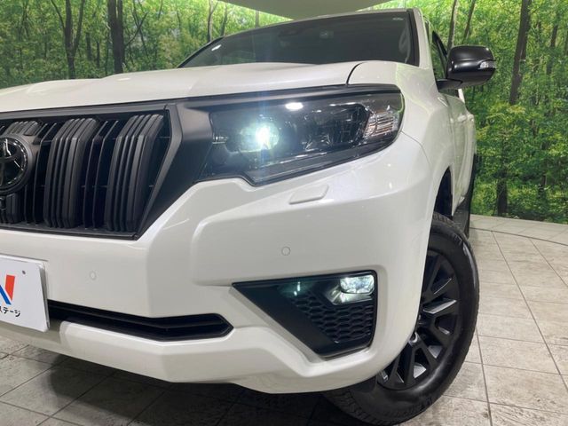 TOYOTA LANDCRUISER PRADO 2023 Image 31