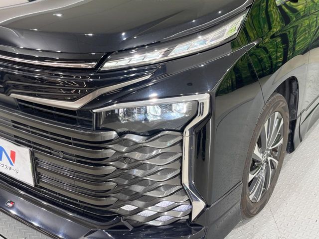 TOYOTA VOXY HYBRID 2022 Image 31