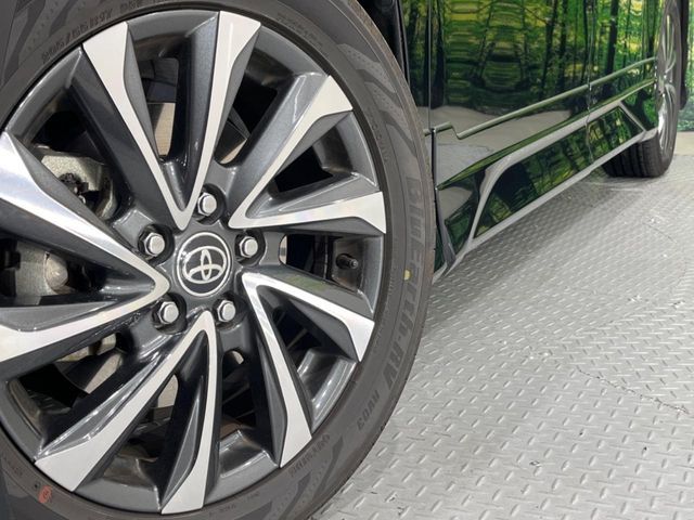 TOYOTA VOXY HYBRID 2022 Image 31