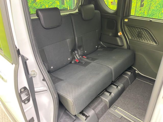 DAIHATSU TANTO CUSTOM 2022 Image 31