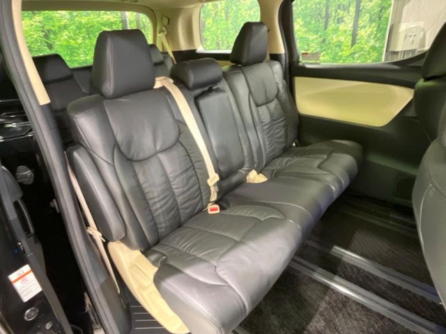 TOYOTA VELLFIRE 2018 Image 31