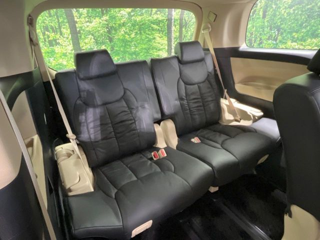 TOYOTA VELLFIRE 2018 Image 31