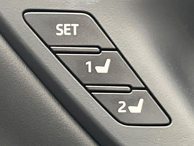 TOYOTA CROWN SEDAN HYBRID 2019 Image 31