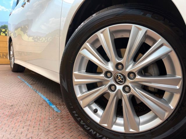 TOYOTA ALPHARD 2019 Image 31