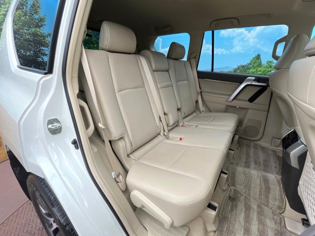TOYOTA LANDCRUISER PRADO 2023 Image 31