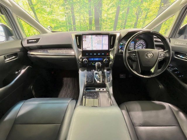TOYOTA ALPHARD HYBRID 4WD 2018 Image 31