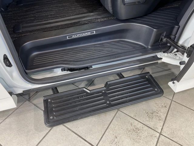 TOYOTA ALPHARD HYBRID 4WD 2018 Image 31