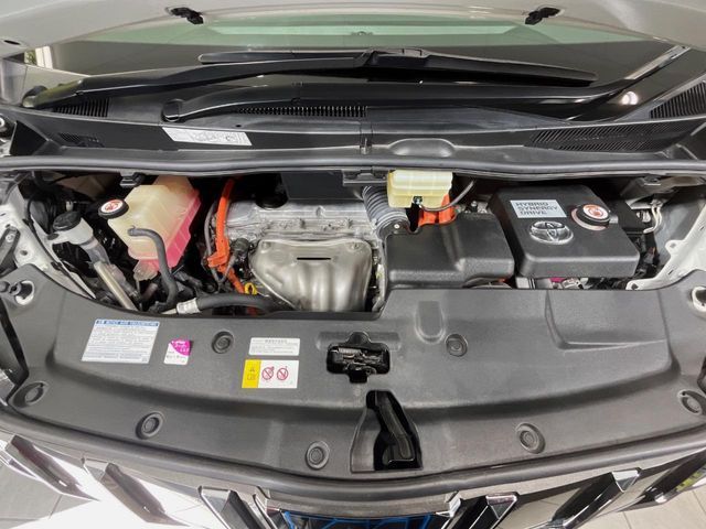 TOYOTA ALPHARD HYBRID 4WD 2018 Image 31