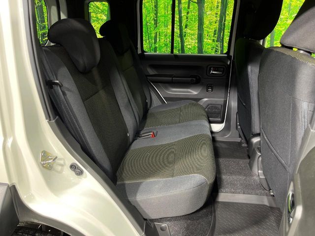 SUZUKI JIMNY NOMADE 2025 Image 31