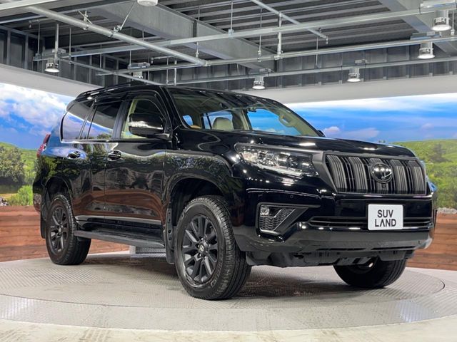 TOYOTA LANDCRUISER PRADO 2023 Image 31