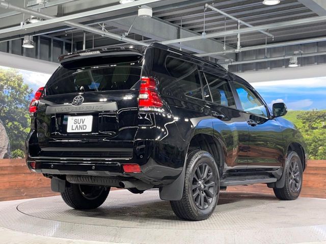 TOYOTA LANDCRUISER PRADO 2023 Image 31