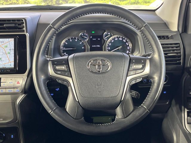 TOYOTA LANDCRUISER PRADO 2022 Image 31