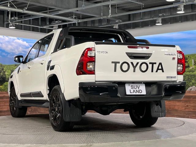 TOYOTA HILUX 4WD 2023 Image 31