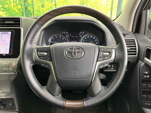 TOYOTA LANDCRUISER PRADO 2023 Image 31