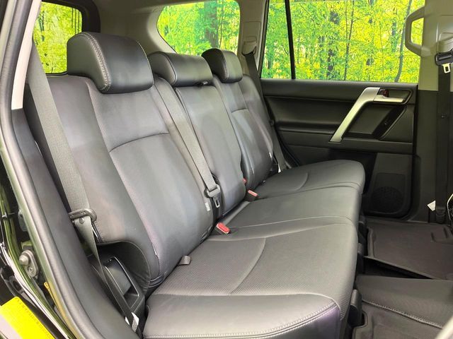 TOYOTA LANDCRUISER PRADO 2023 Image 31