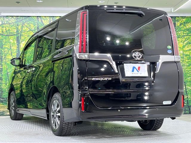 TOYOTA ESQUIRE 2019 Image 31