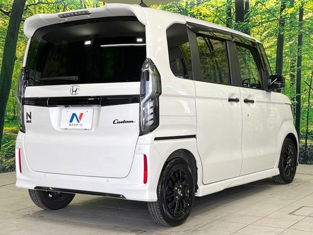 HONDA N BOX CUSTOM 2022 Image 31