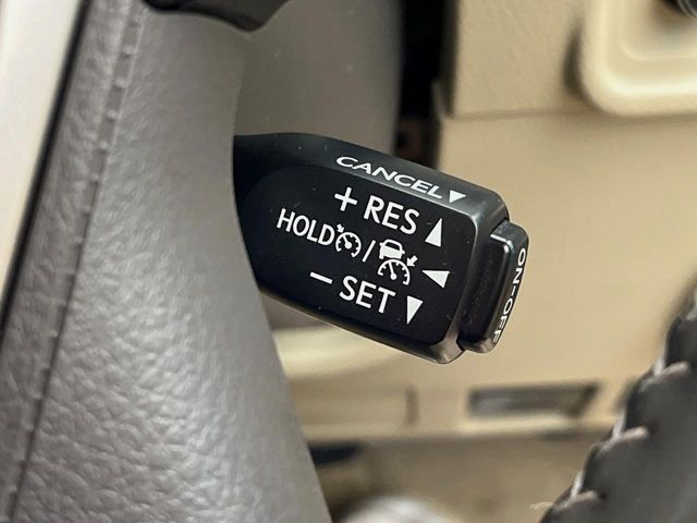 TOYOTA LANDCRUISER PRADO 2017 Image 31