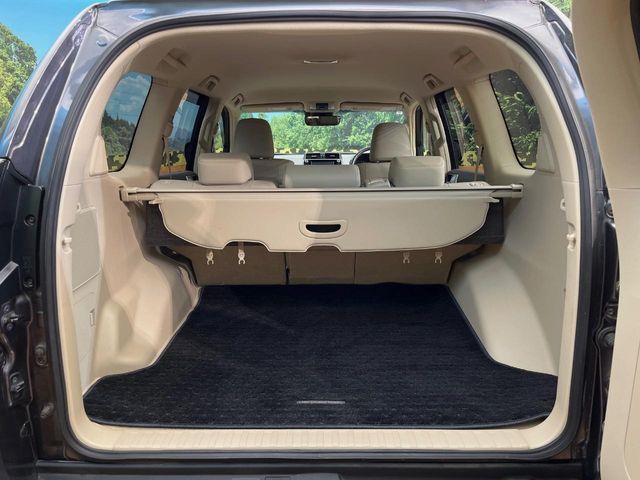 TOYOTA LANDCRUISER PRADO 2017 Image 31