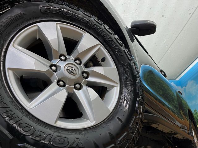 TOYOTA LANDCRUISER PRADO 2017 Image 31