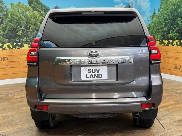 TOYOTA LANDCRUISER PRADO 2017 Image 31