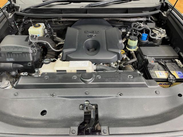 TOYOTA LANDCRUISER PRADO 2017 Image 31