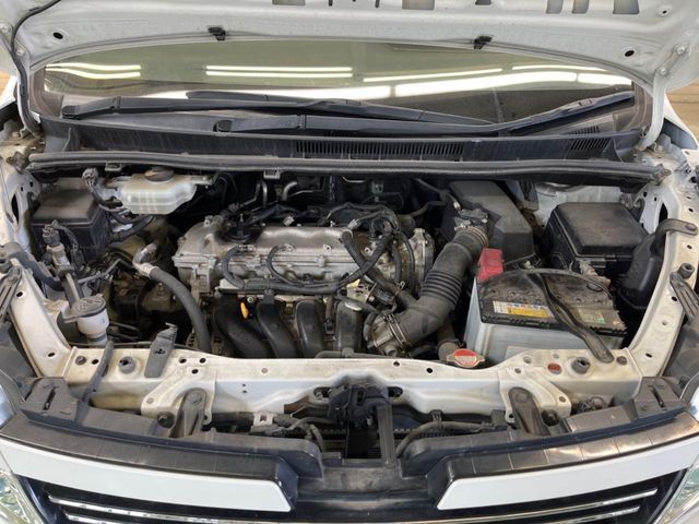 TOYOTA VOXY 2015 Image 31