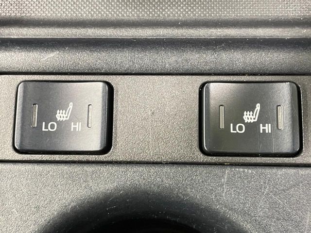 TOYOTA PRIUS 2019 Image 31