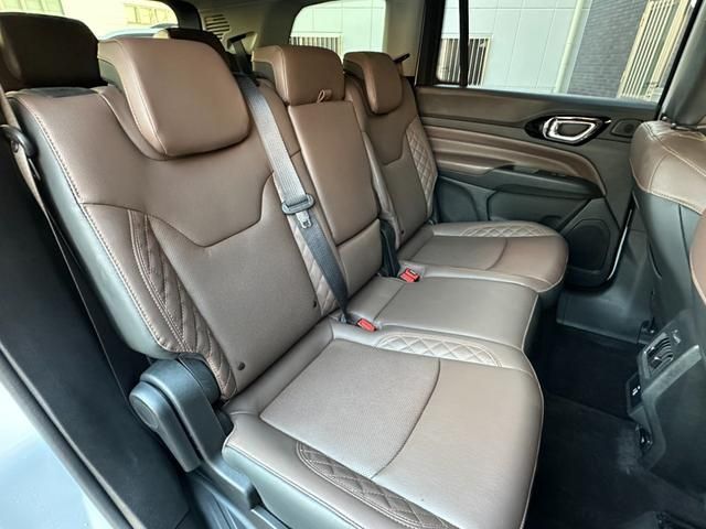 JEEP COMMANDER 2023 Image 31