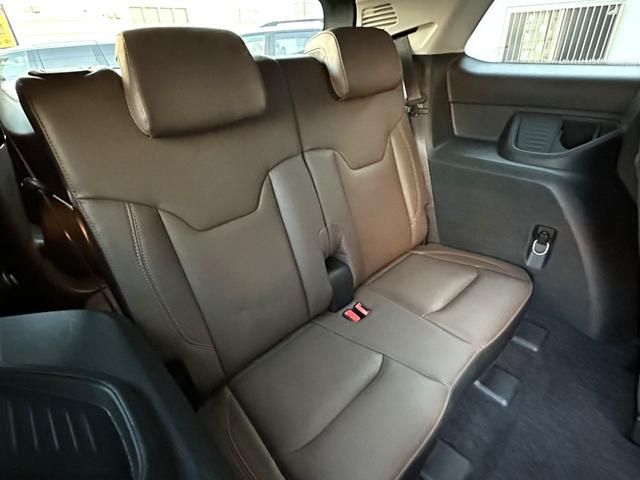 JEEP COMMANDER 2023 Image 31