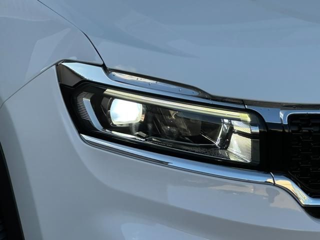 JEEP COMMANDER 2023 Image 31