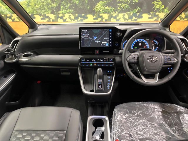 TOYOTA VOXY HYBRID 2026 Image 31