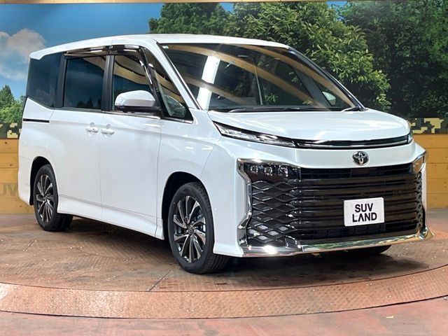 TOYOTA VOXY HYBRID 2026 Image 31