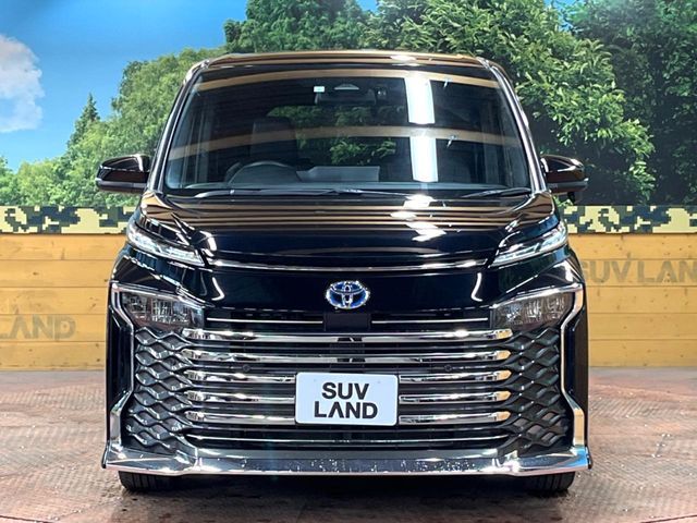 TOYOTA VOXY HYBRID 2023 Image 31