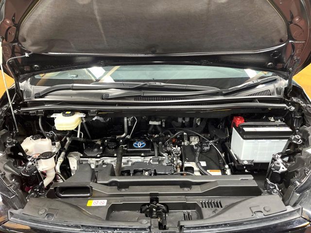 TOYOTA VOXY HYBRID 2023 Image 31