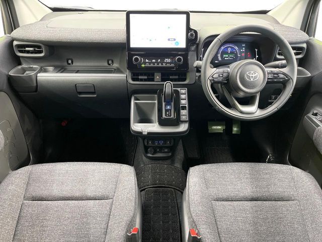 TOYOTA SIENTA HYBRID 2025 Image 31