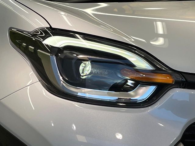 TOYOTA SIENTA HYBRID 2025 Image 31