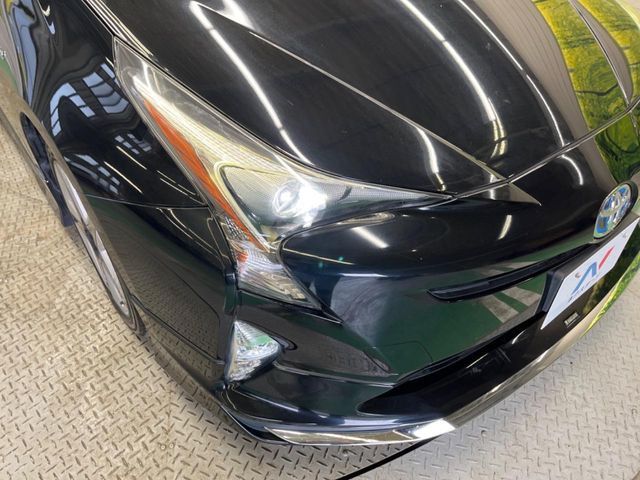 TOYOTA PRIUS 2017 Image 31