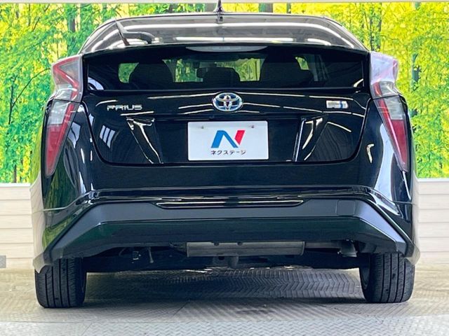 TOYOTA PRIUS 2017 Image 31