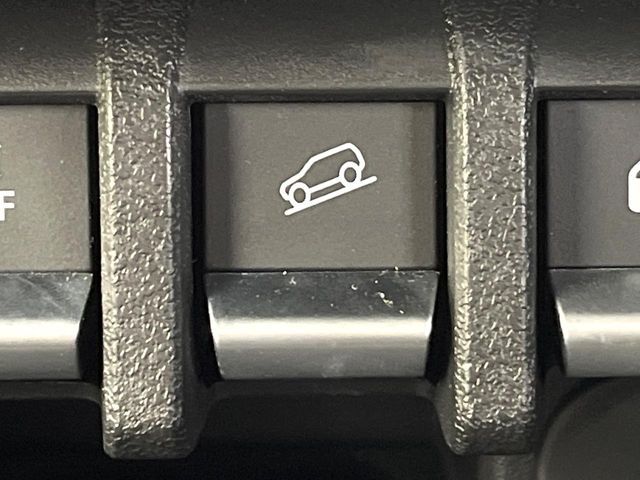 SUZUKI JIMNY NOMADE 2025 Image 31