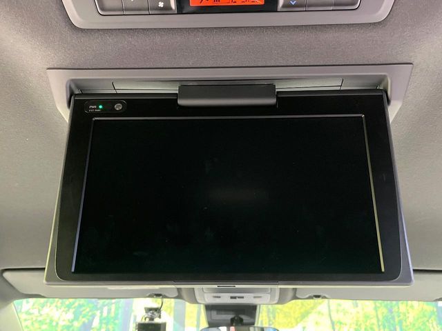 TOYOTA VOXY 2021 Image 31