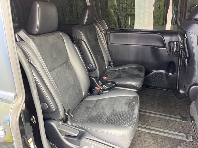 TOYOTA VOXY 2021 Image 31