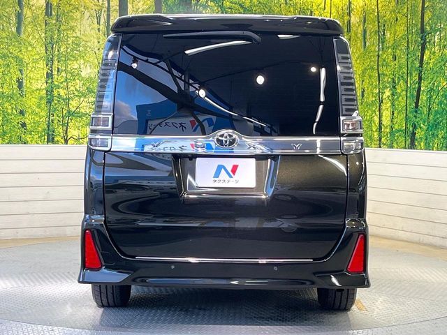 TOYOTA VOXY 2021 Image 31