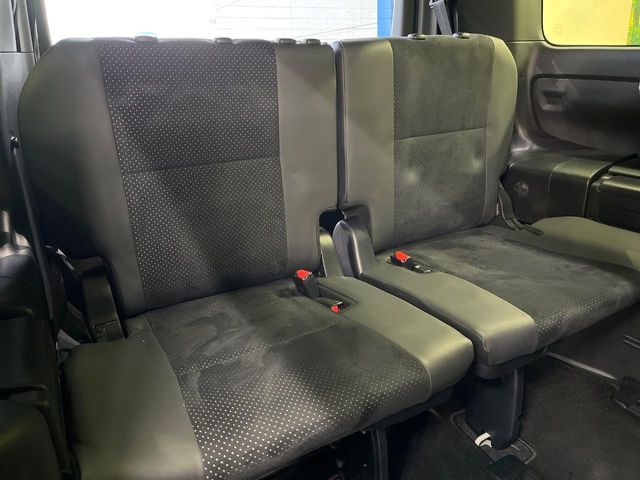 TOYOTA VOXY 2021 Image 31