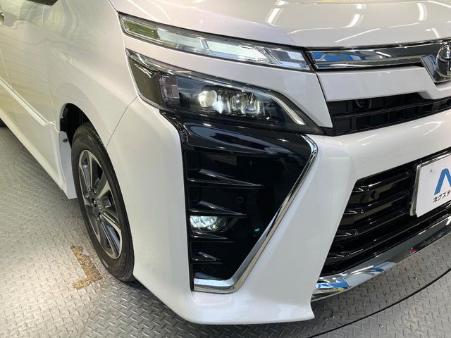 TOYOTA VOXY 2021 Image 31