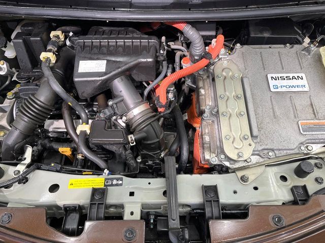 NISSAN NOTE 2016 Image 31