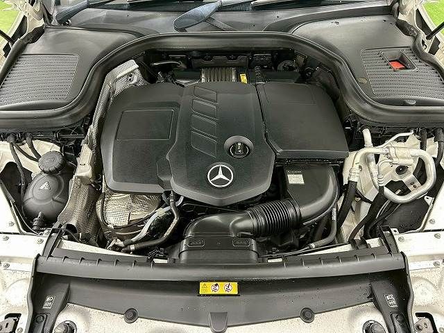 MERCEDES BENZ GLC CL 2019 Image 31